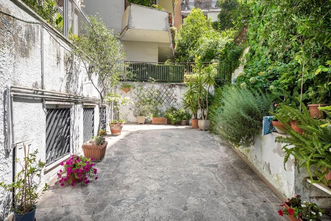 Etna Apartment Roma Esterno foto